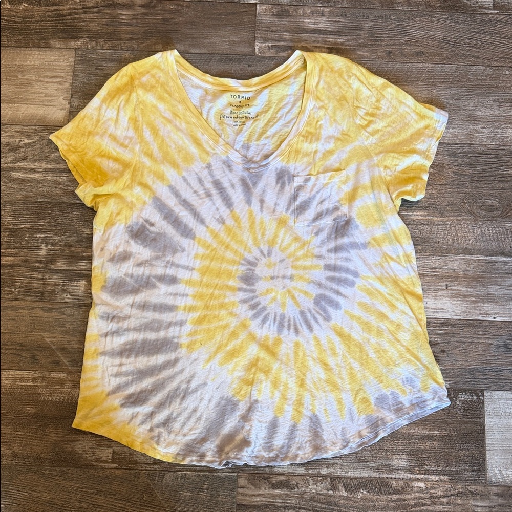 Torrid Yellow and White Tie-Dye Short Sleeve Top